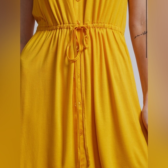 Button-Front Knit Shift Dress - Picture 3 of 7